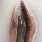 小魚におススメ！『簡単に血合い骨を取る方法』